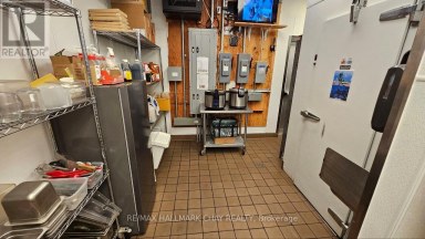 M2 - 347 CUNDLES ROAD E Barrie (Little Lake) Ontario photo 11