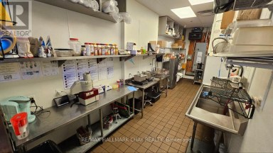 M2 - 347 CUNDLES ROAD E Barrie (Little Lake) Ontario photo 16