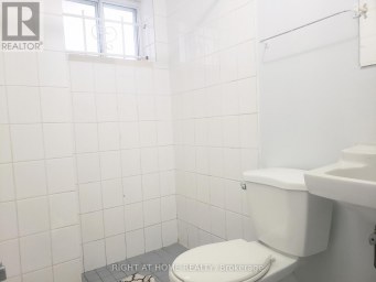 BSMT - 685 GREENWOOD AVENUE Toronto (Danforth) Ontario photo 5