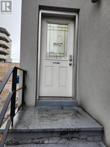 LOWER - 357 MAIN STREET E, Hamilton (Landsdale), Ontario, L8N1J4