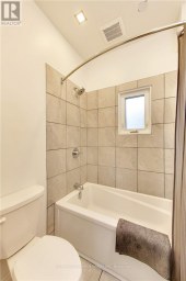 EAST #1 - 122 FORSYTH STREET Sarnia Ontario photo 5