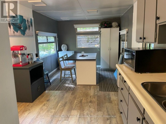 39 WEBER ROAD, Parry Sound Remote Area (McConkey), Ontario, P0H1S0