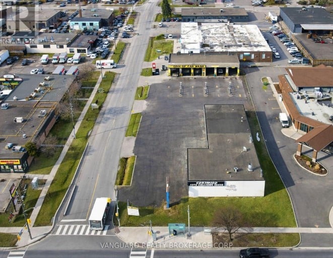 BUILDING A - 2146 KIPLING AVENUE, Toronto (West Humber-Clairville), Ontario, M9W4K9