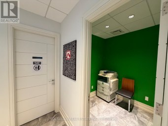 300 - 175 WILLOWDALE AVENUE Toronto (Willowdale East) Ontario photo 7