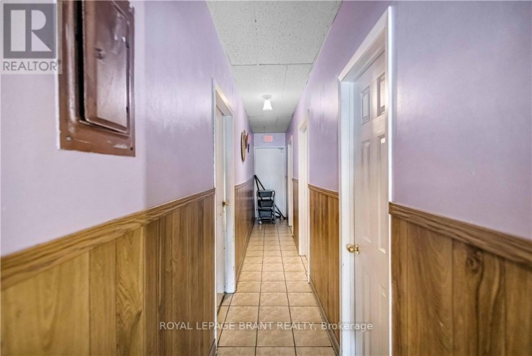 669 COLBORNE STREET E, Brantford, Ontario, N3S3M8