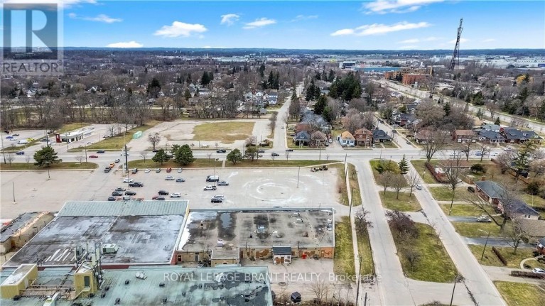 669 COLBORNE STREET E, Brantford, Ontario, N3S3M8