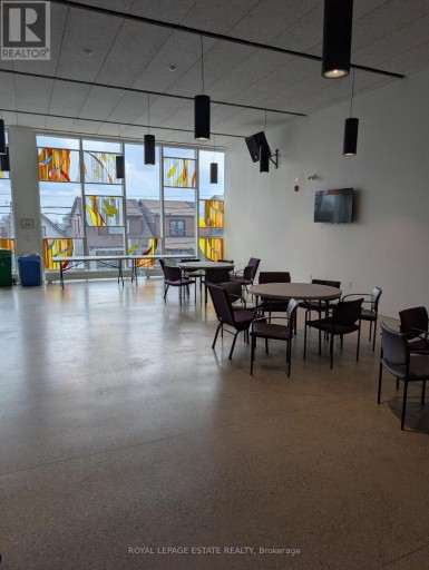 (MAIN LEVEL) - 473 OAKWOOD AVENUE, Toronto (Oakwood Village), Ontario, M6E2W4