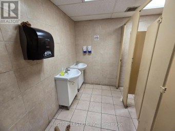 BASEMENT UNIT 8 - 433 COMSTOCK ROAD Toronto (Clairlea-Birchmount) Ontario photo 15