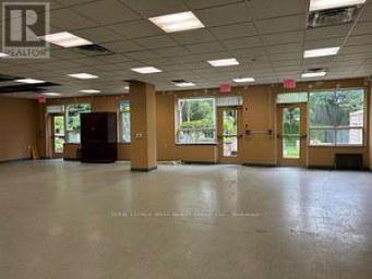 110 - 1447 ROYAL YORK ROAD Toronto (Humber Heights) Ontario photo 2