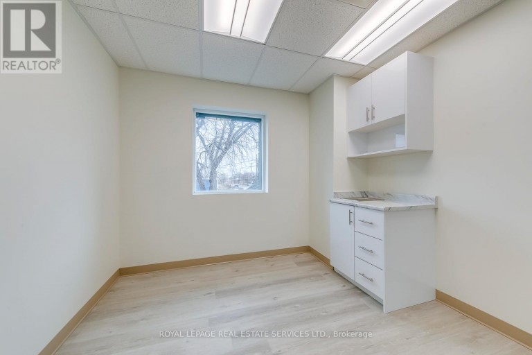 105 - 401 VICTORIA AVENUE N, Hamilton (Landsdale), Ontario, L8L5G7