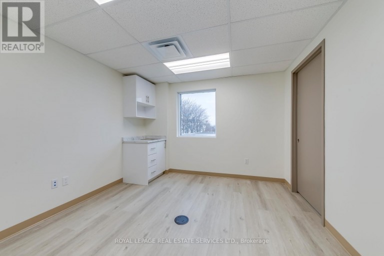105 - 401 VICTORIA AVENUE N, Hamilton (Landsdale), Ontario, L8L5G7