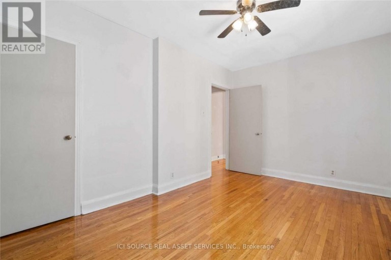 2 - 116 EASTWOOD ROAD, Toronto (Woodbine Corridor), Ontario, M4L2C9