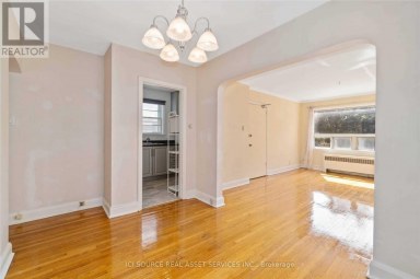 2 - 116 EASTWOOD ROAD Toronto (Woodbine Corridor) Ontario photo 8