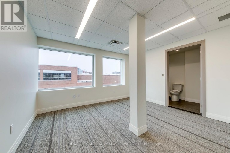 104 - 401 VICTORIA AVENUE N, Hamilton (Landsdale), Ontario, L8L5G7
