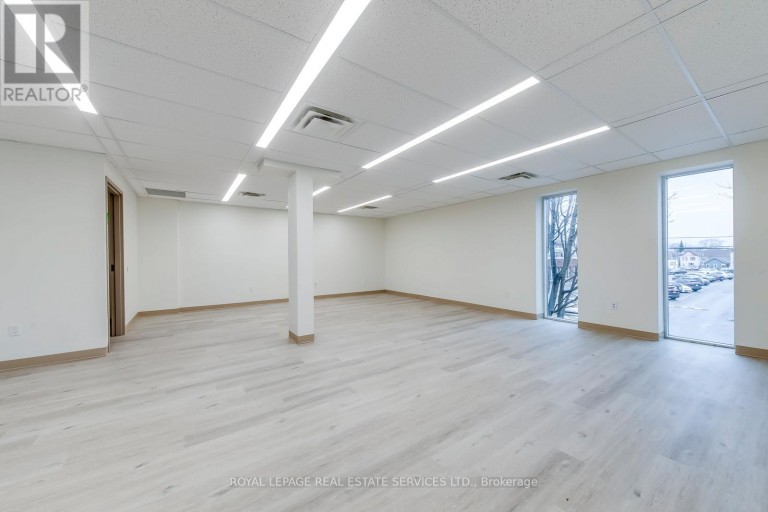 200 - 401 VICTORIA AVENUE N, Hamilton (Landsdale), Ontario, L8L5G7