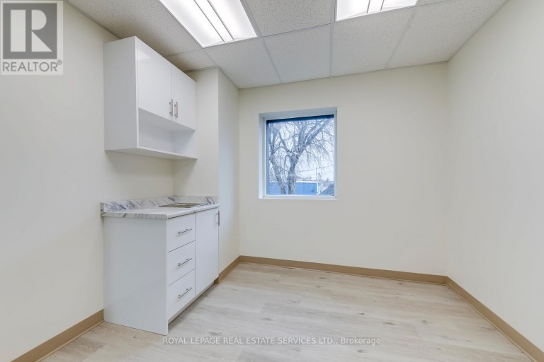 101 - 401 VICTORIA AVENUE N, Hamilton (Landsdale), Ontario, L8L5G7