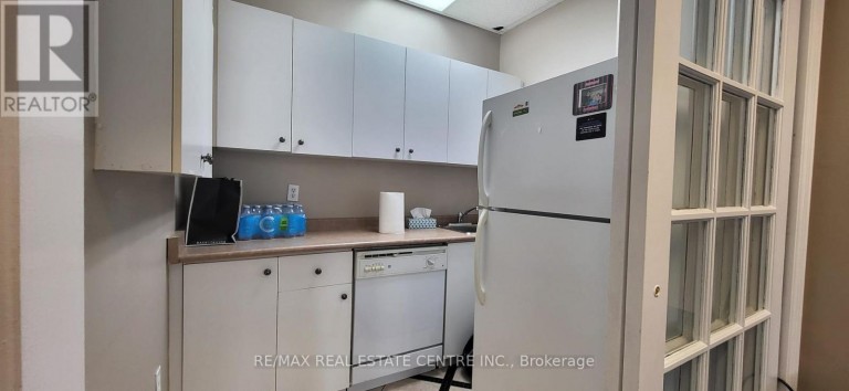 220-221 - 1550 SOUTH GATEWAY ROAD, Mississauga (Northeast), Ontario, L4W5G6