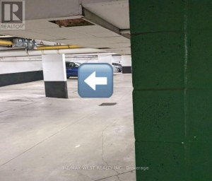 A-18 - 20 TURNTABLE (PKG. SP.) CRESCENT Toronto (Dovercourt-Wallace Emerson-Junction) Ontario photo 5