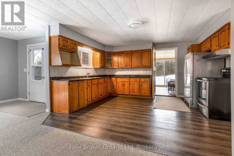 16 TWIN RIVER DRIVE N, South Bruce Peninsula, Ontario, N0H2T0