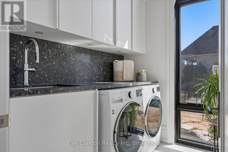 112 HERITAGE LAKE DRIVE, Puslinch (Crieff/Aikensville/Killean), Ontario, N0B2J0