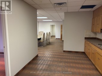 UNIT 2 - 229 WILKINSON ROAD Brampton (Steeles Industrial) Ontario photo 4