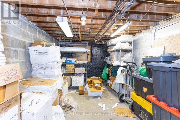618 QUEEN STREET W, Toronto (Niagara), Ontario, M6J1E4