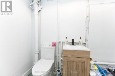 618 QUEEN STREET W Toronto (Niagara) Ontario photo 17