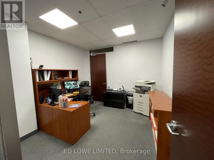 206-208 - 126 WELLINGTON STREET W, Barrie (Queen's Park), Ontario, L4N1K9