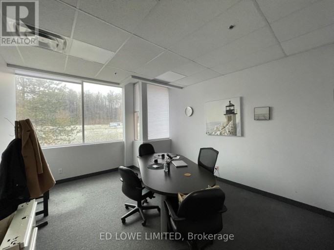 206-208 - 126 WELLINGTON STREET W, Barrie (Queen's Park), Ontario, L4N1K9