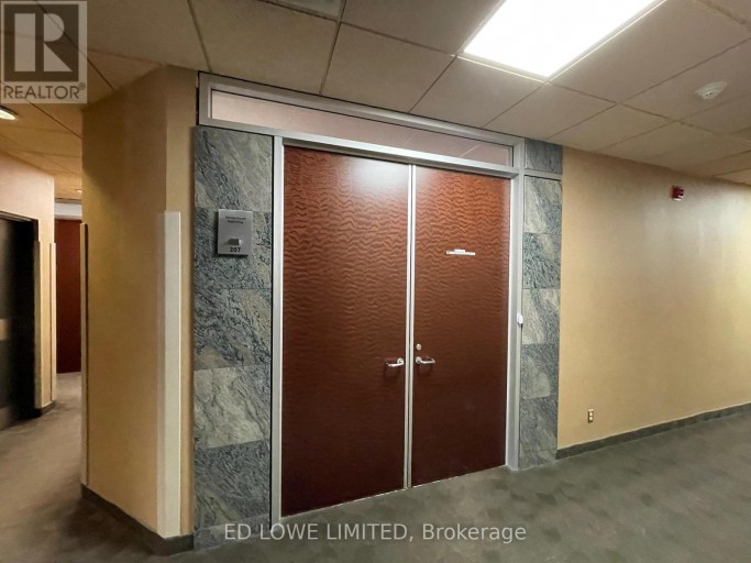206-208 - 126 WELLINGTON STREET W, Barrie (Queen's Park), Ontario, L4N1K9
