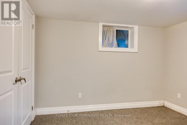 LOWER LEVEL - 240 MARKHAM ROAD Toronto (Scarborough Village) Ontario photo 9