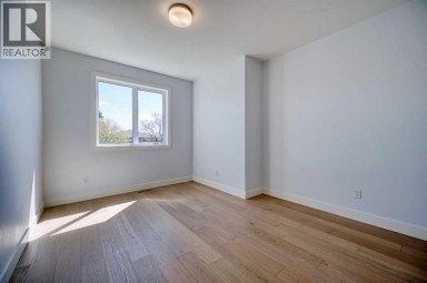 2008 26A Street SW Calgary Alberta photo 30