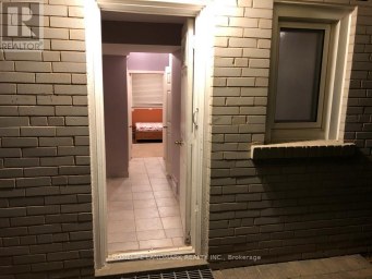 BSMT - 10 OSCAR COURT Toronto (Bayview Village) Ontario photo 1