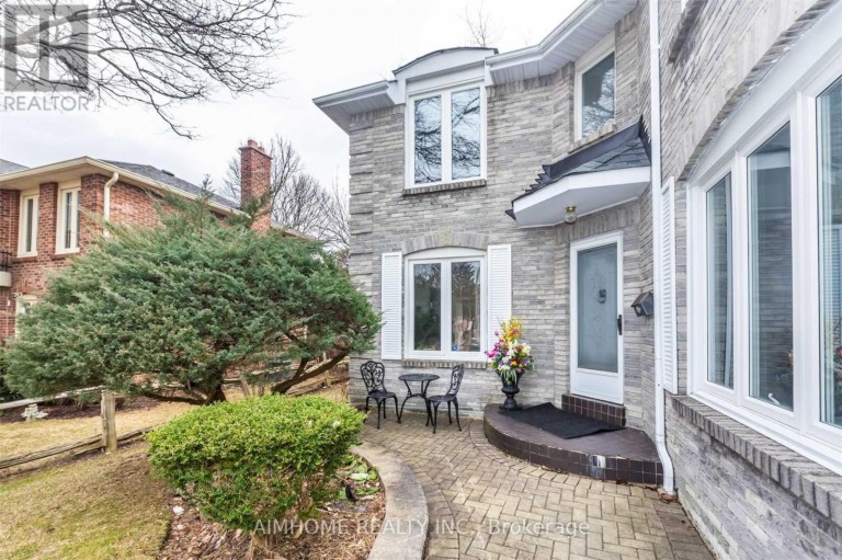 165 CARLTON ROAD, Markham (Unionville), Ontario, L3R3L7