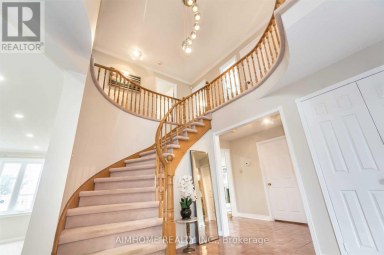 165 CARLTON ROAD Markham (Unionville) Ontario photo 5