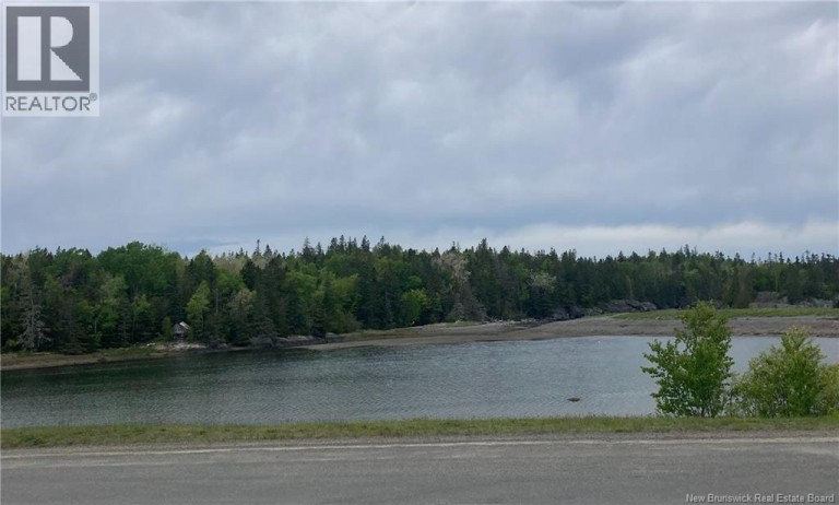 501 Fundy Drive, Wilsons Beach, New Brunswick, E5E1Y8