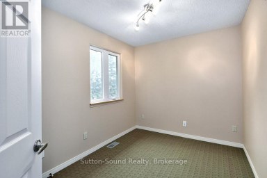 660 MAIN STREET South Bruce Peninsula Ontario photo 24