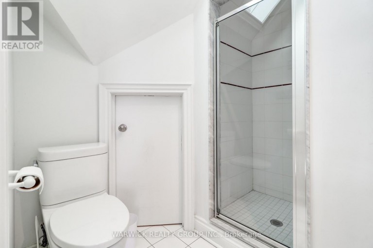 123 SHEPPARD AVENUE E, Toronto (Willowdale East), Ontario, M2N3A5