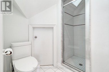 123 SHEPPARD AVENUE E Toronto (Willowdale East) Ontario photo 21