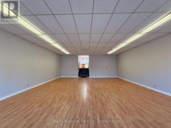 365 KING STREET Midland Ontario photo 17