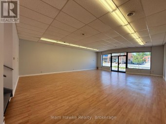 365 KING STREET Midland Ontario photo 6