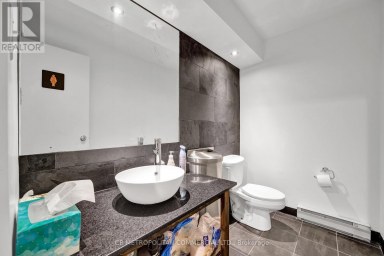 301 - 21 CAMDEN STREET Toronto (Waterfront Communities) Ontario photo 8