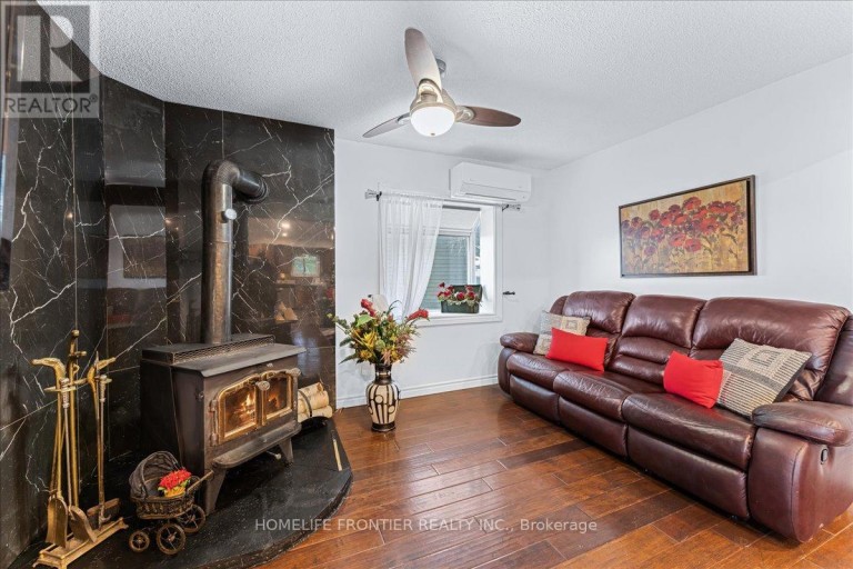 6 LAKEVIEW PARK ROAD, Kawartha Lakes (Fenelon), Ontario, K0M1G0
