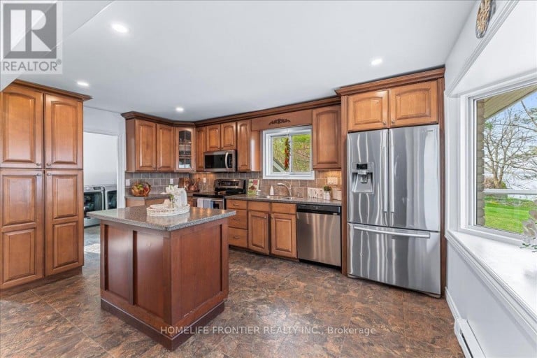 6 LAKEVIEW PARK ROAD, Kawartha Lakes (Fenelon), Ontario, K0M1G0