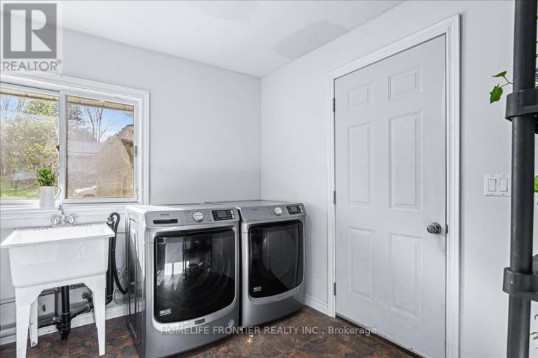 6 LAKEVIEW PARK ROAD, Kawartha Lakes (Fenelon), Ontario, K0M1G0