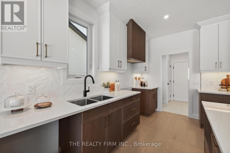 289 KING STREET, Southwest Middlesex (Glencoe), Ontario, N0L1M0