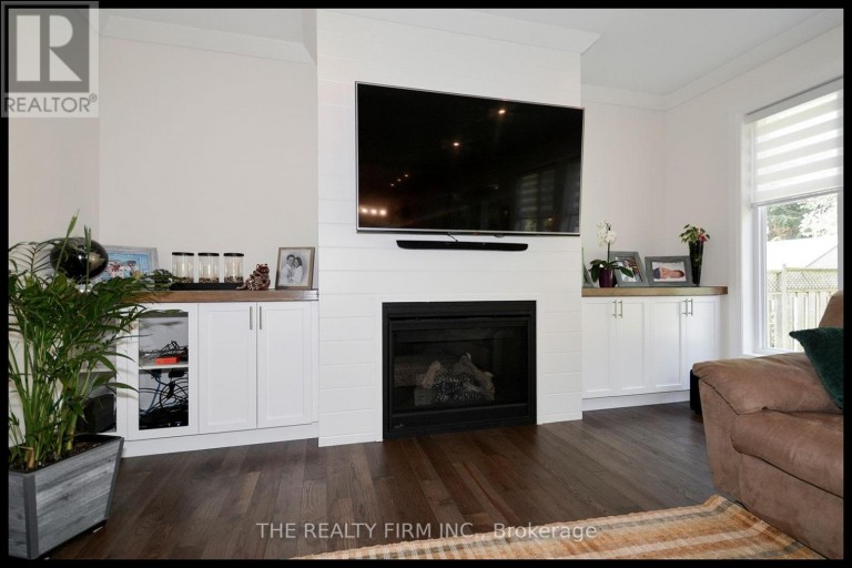 285 ELIZABETH STREET, Southwest Middlesex (Glencoe), Ontario, N0L1M0