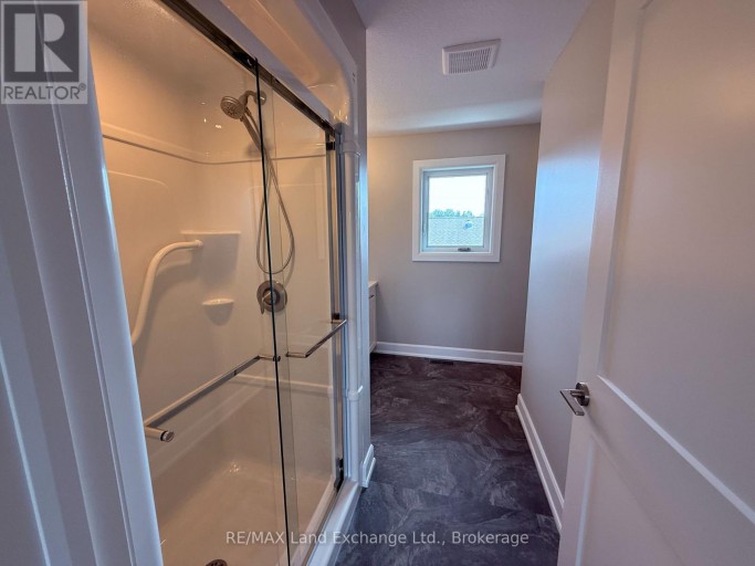 UNIT 2 - 8 GOLF LINKS ROAD, Kincardine, Ontario, N2Z0G1