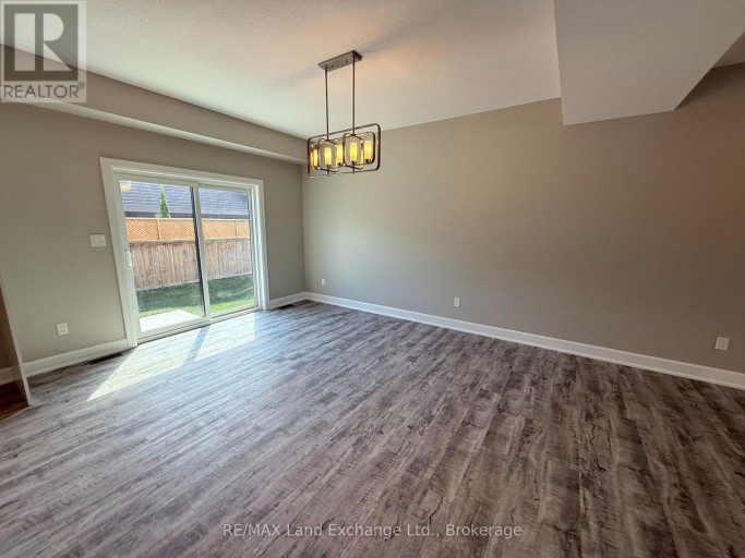 UNIT 2 - 8 GOLF LINKS ROAD, Kincardine, Ontario, N2Z0G1