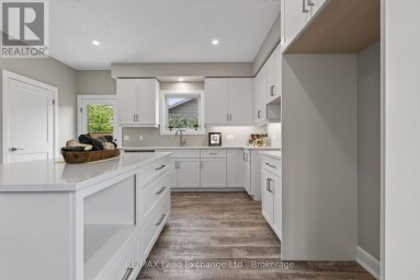 UNIT 4 - 8 GOLF LINKS ROAD Kincardine Ontario photo 10